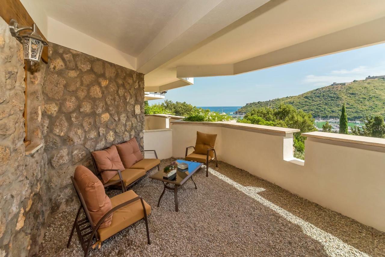 Villa Valdroni Cala Galera エクステリア 写真